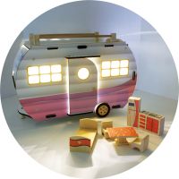 T3104 Ahşap Işıklı Oyuncak Karavan Pembe - Thumbnail